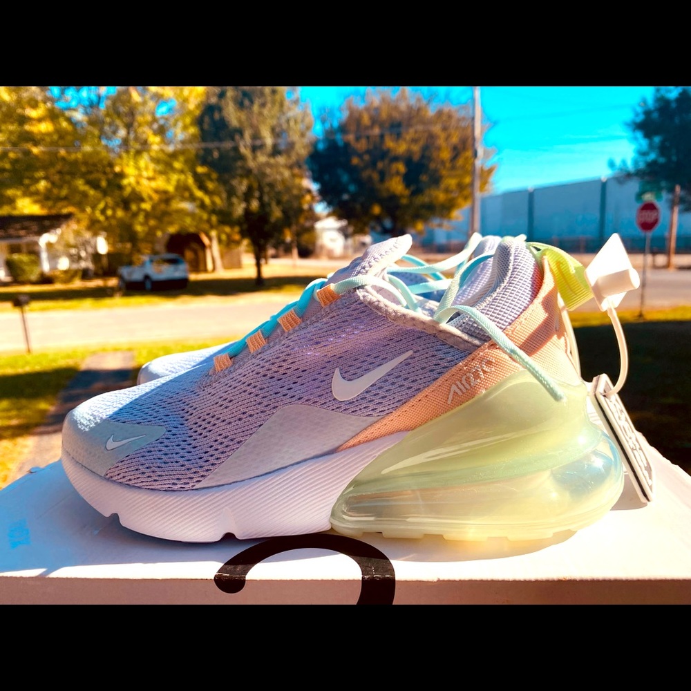 Nike Air Max 270